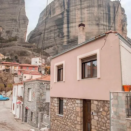 Historic Luxury House In The Heart Of Meteora Vilă