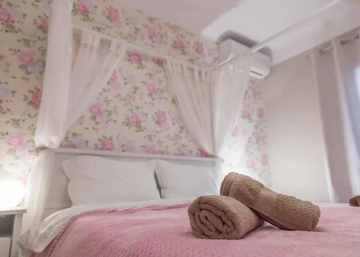 Historic Luxury House In The Heart Of Meteora Kalambaka